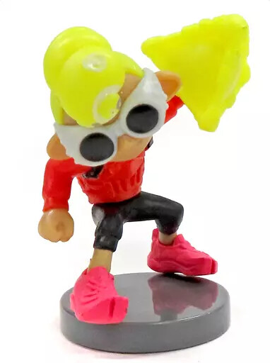 Candy Toy Mini Figure Octoling Yellow Chocolate Egg Splatoon 3