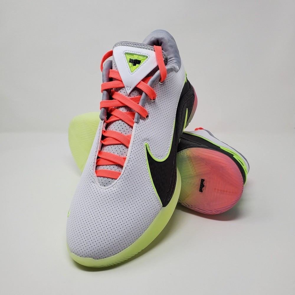 Nike LeBron XXII 22 ‘Crown Jewel’ White Volt Glow FZ1094-101 Men’s Size 11