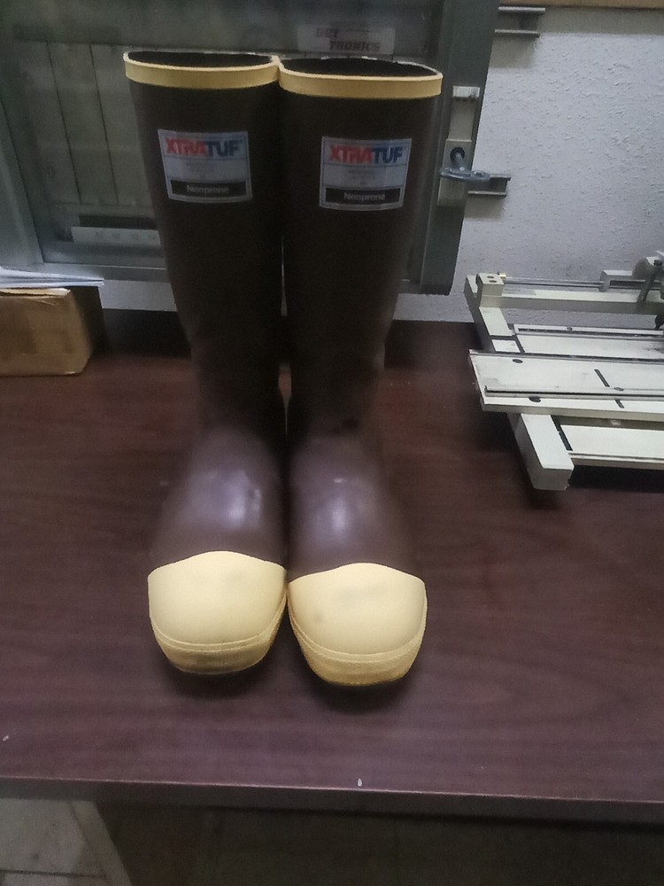 Xtratuf Men's Size 15 Steel Toe Neoprene Boots Waterproof & Durable