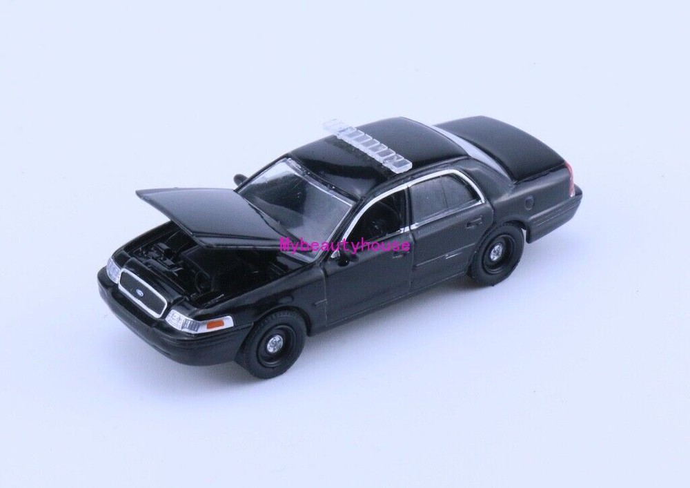Greenlight 1:64 Black Crown Victoria CV Police Model Diecast Metal Car