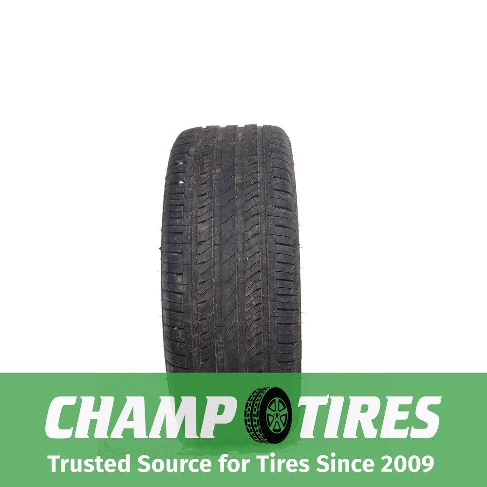 Set Of 2 P235/45R18 Starfire Solarus AS 94 V Used 7/32nds