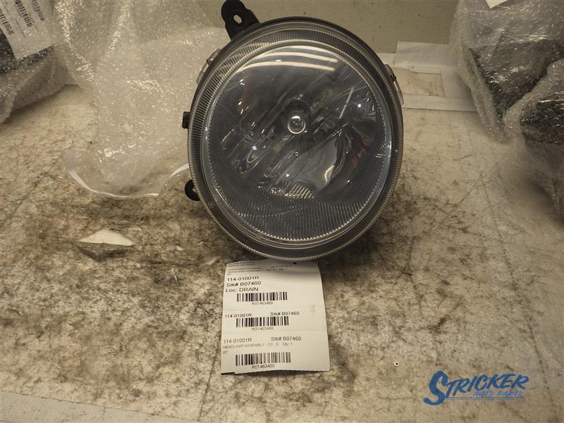 Jeep Patriot 2011-2017 Right Headlight Assembly Halogen 05303842AE R01463489