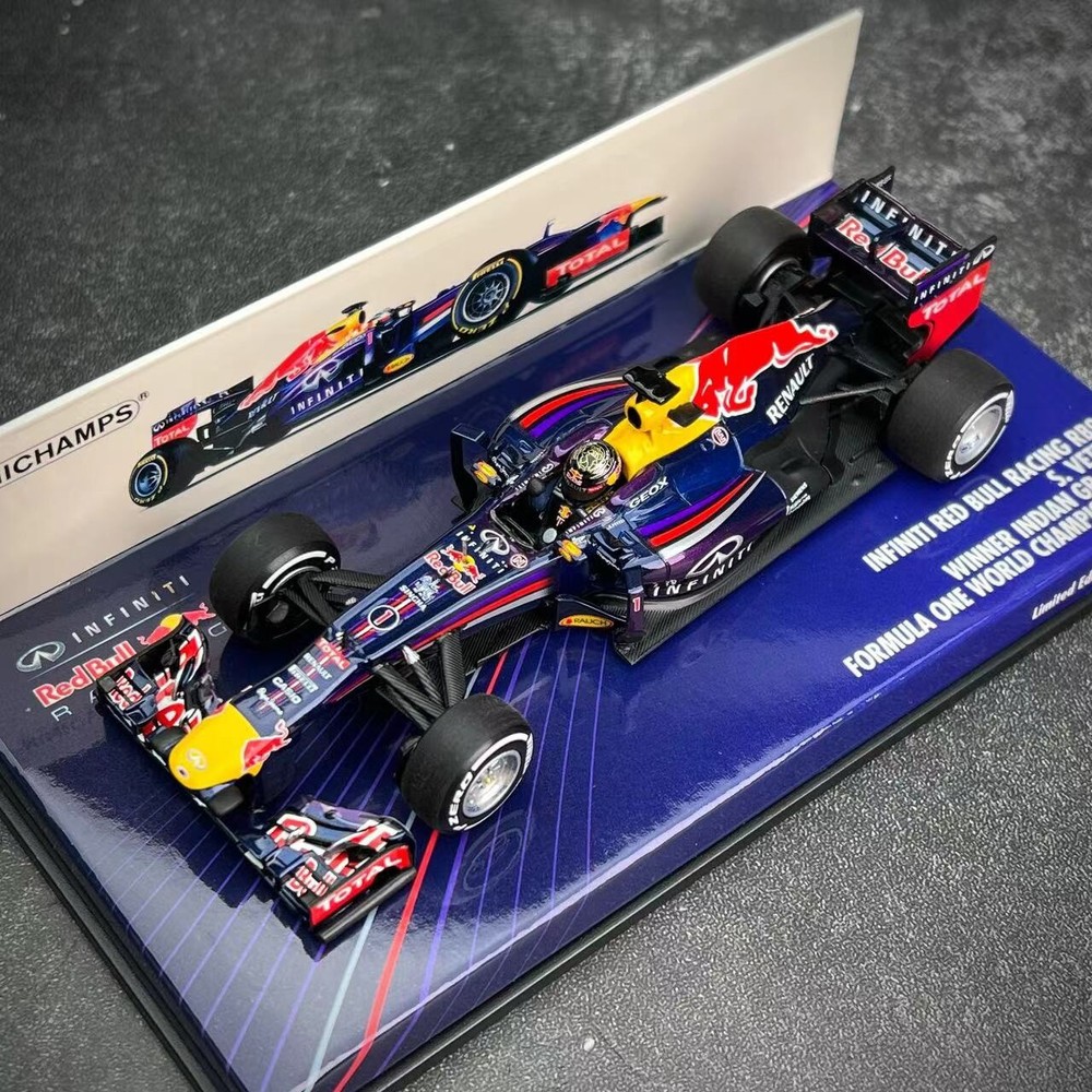 Minichamps 1/43 Infiniti Red Bull racing RB9 F1 Winner Indian GP 2013 S. Vettel