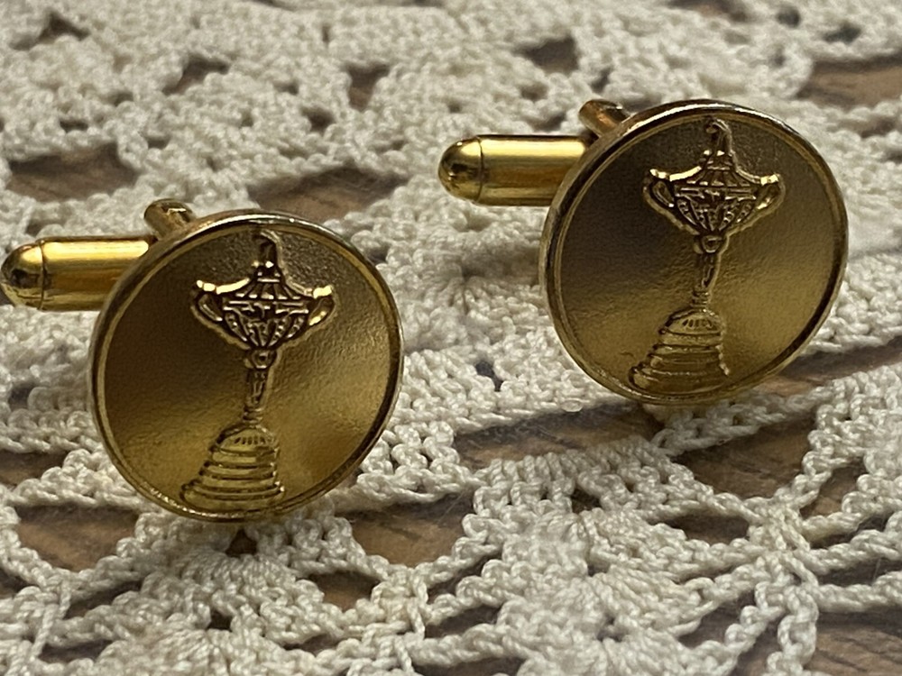 Vintage PG&A Gold-Tone Cufflinks for a Classic Sophisticated Look