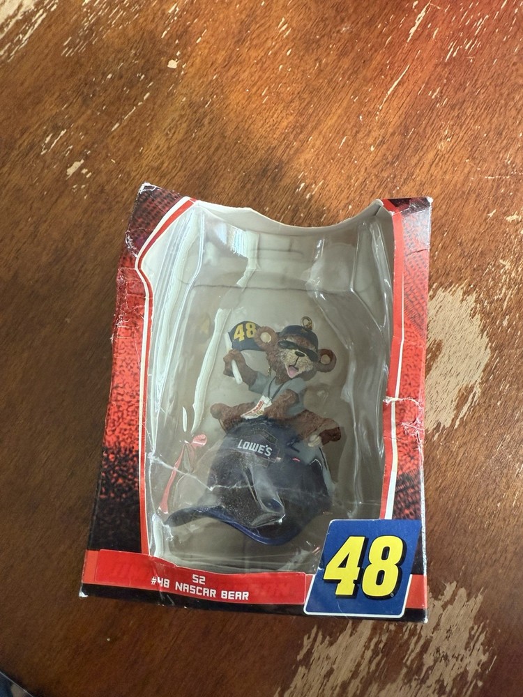 Jimmie Johnson #48 NASCAR Team Lowes Ornament ￼