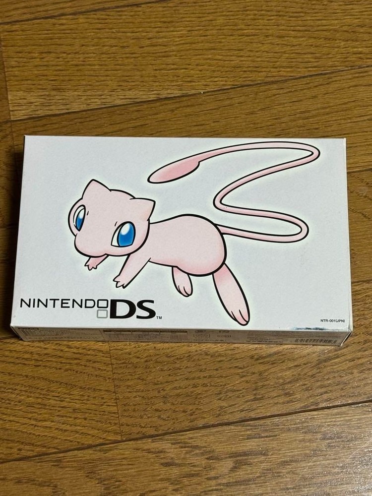 Nintendo DS Mew Limited Edition Console Pokemon Center JP Exclusive Collectible