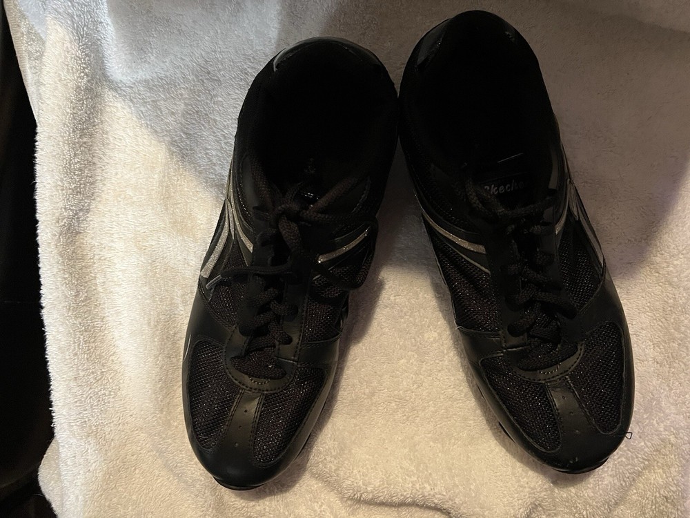 Sketchers Air Cooled Black With Sparkly Silver Emblem Size 7.5