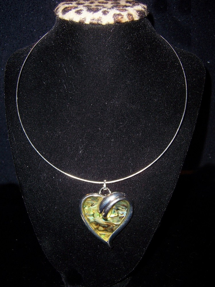 Silver Tone Choker with Heart Earrings Set Featuring Abalone Shell Inserts