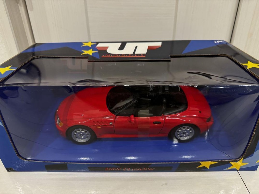 BMW Z3 Cabriolet red mini car UT models 1/18 #5f3f5c