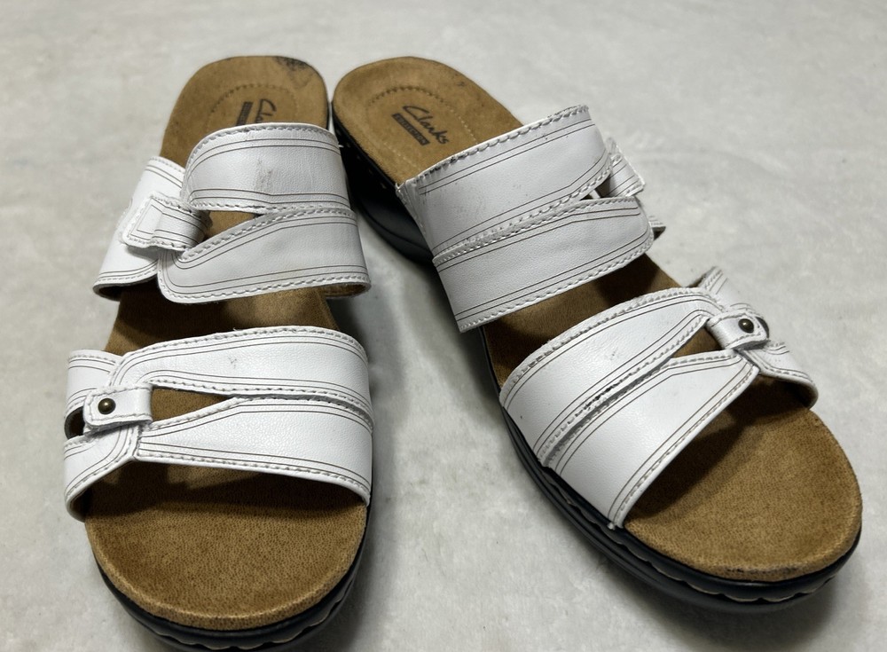 Clarks Women’s Sandals Size 11 White Leather Open Toe Strappy Foam Comfort