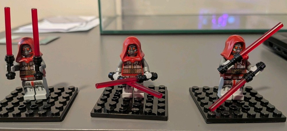 LEGO Sith Warrior Minifigure 75025 Star Wars