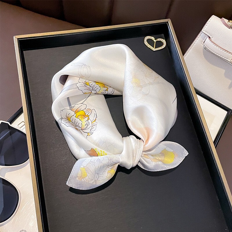 100% Silk Small Square Scarf Women Neckerchief Bandana White Yellow Flower 53cm