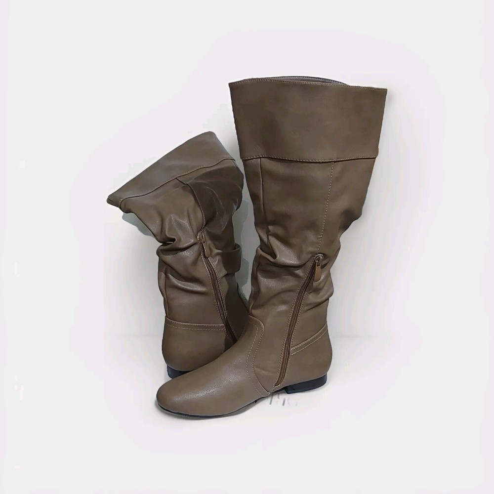 Women's Tall Light Brown Below Knee Boots 7.5 with .5