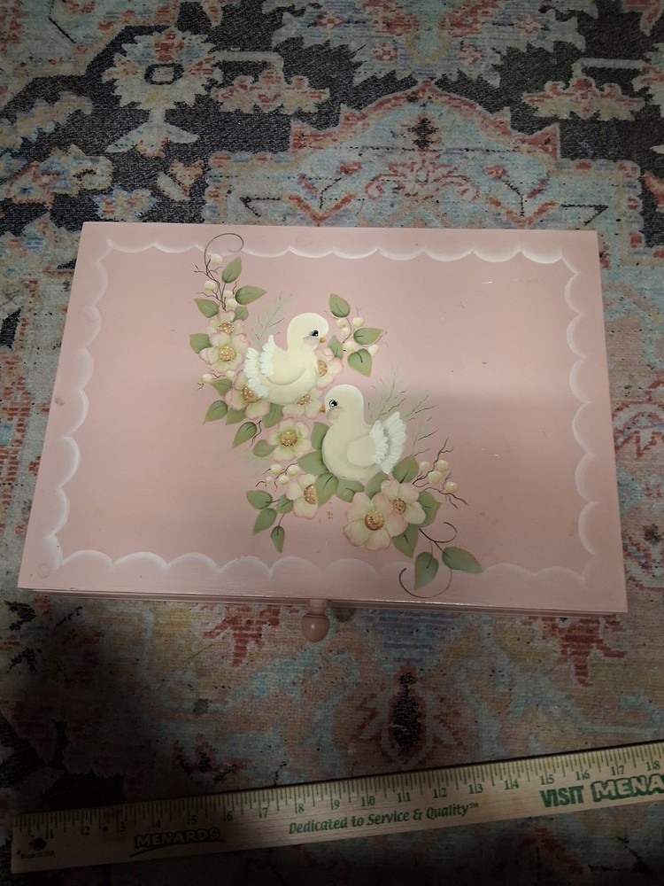 Vintage Light Pink Handpainted Wood  Keepsake Box,great Condition