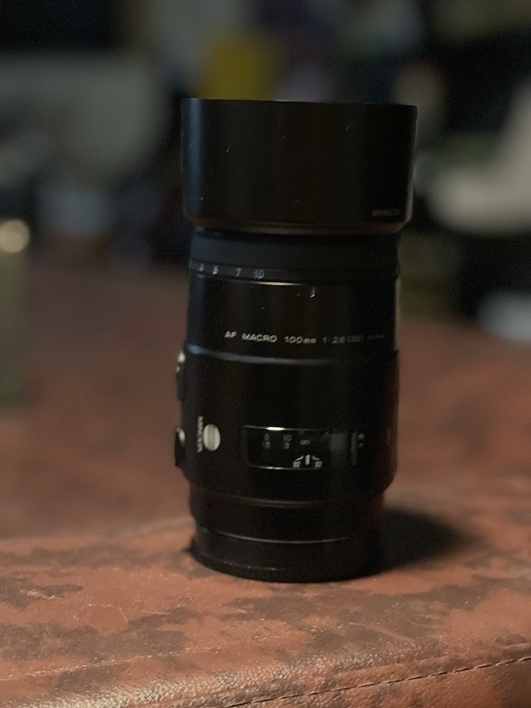 Minolta A Mount 100mm F2.8 Macro Lens for Stunning Close-Up Photography