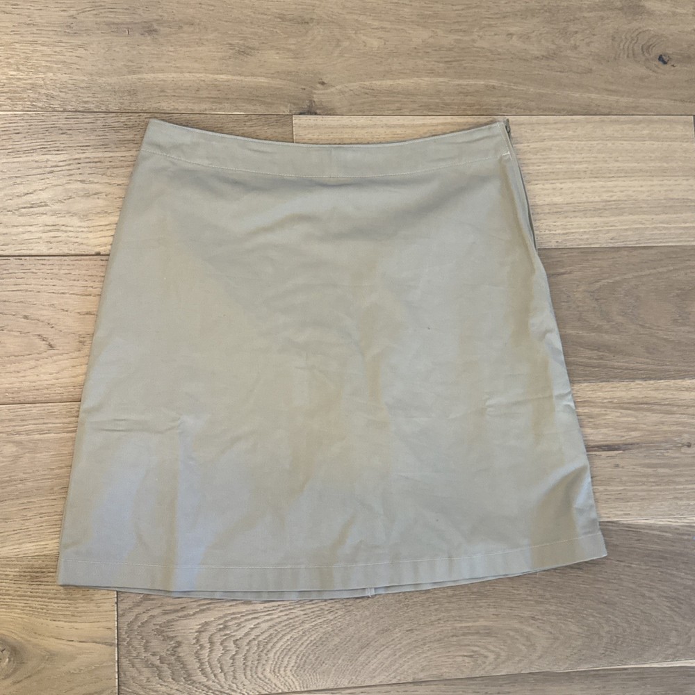 Lands’ End Women’s Khaki Skort Built-In Shorts Size 10 Side Zip