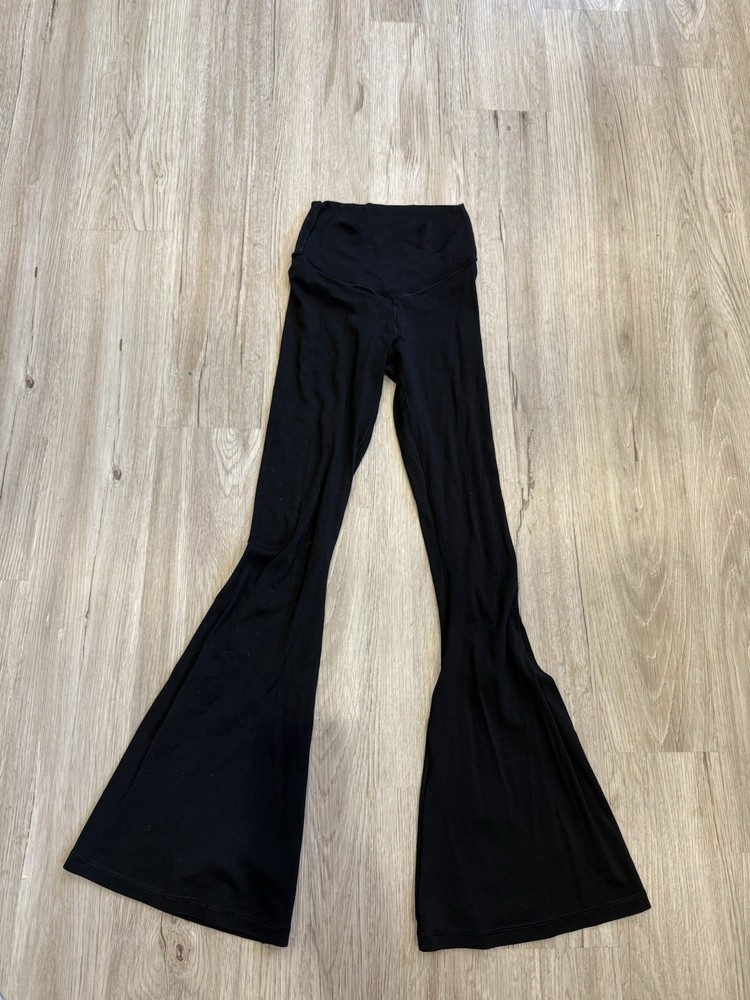 Aerie Real Me Xtra Flare Regular Rise Crossover Leggings Medium Offline