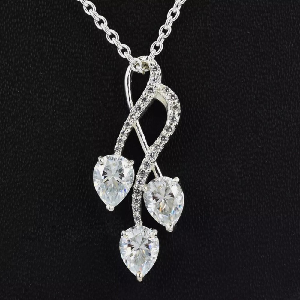 3.35 Ct Certified Pear Cut White Diamond Pendant In 925 Sterling Silver