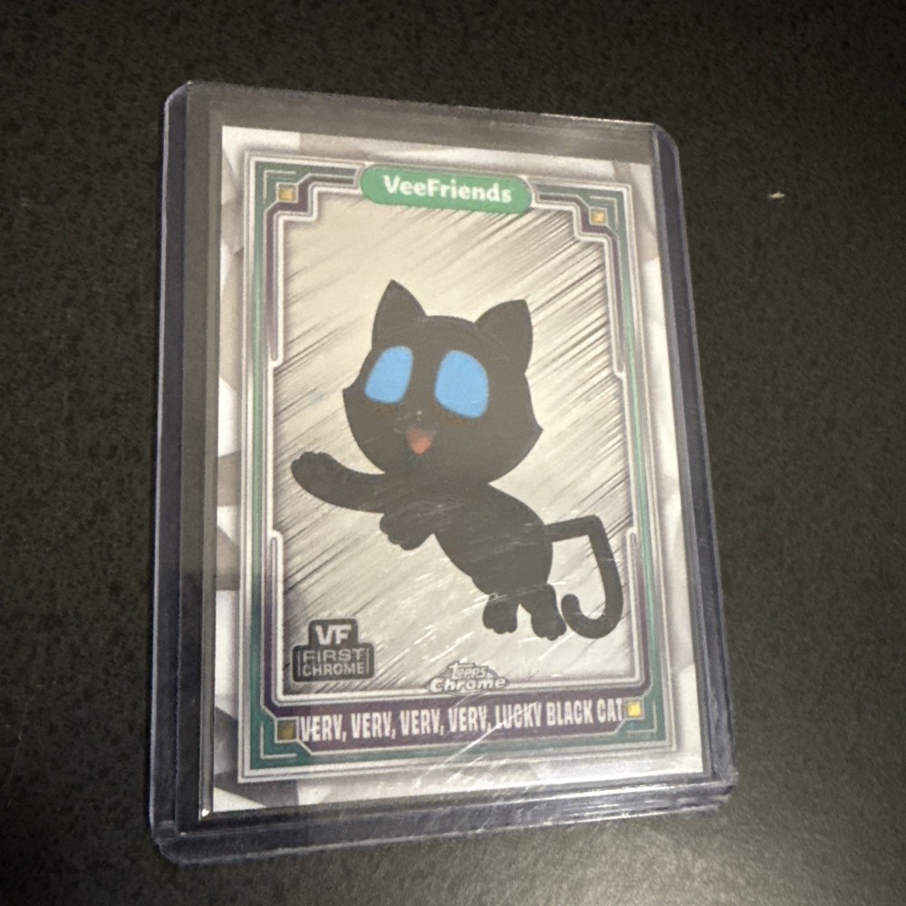 Topps Chrome VeeFriends VVVV Lucky Black Cat Blue Eyes LTD/2000