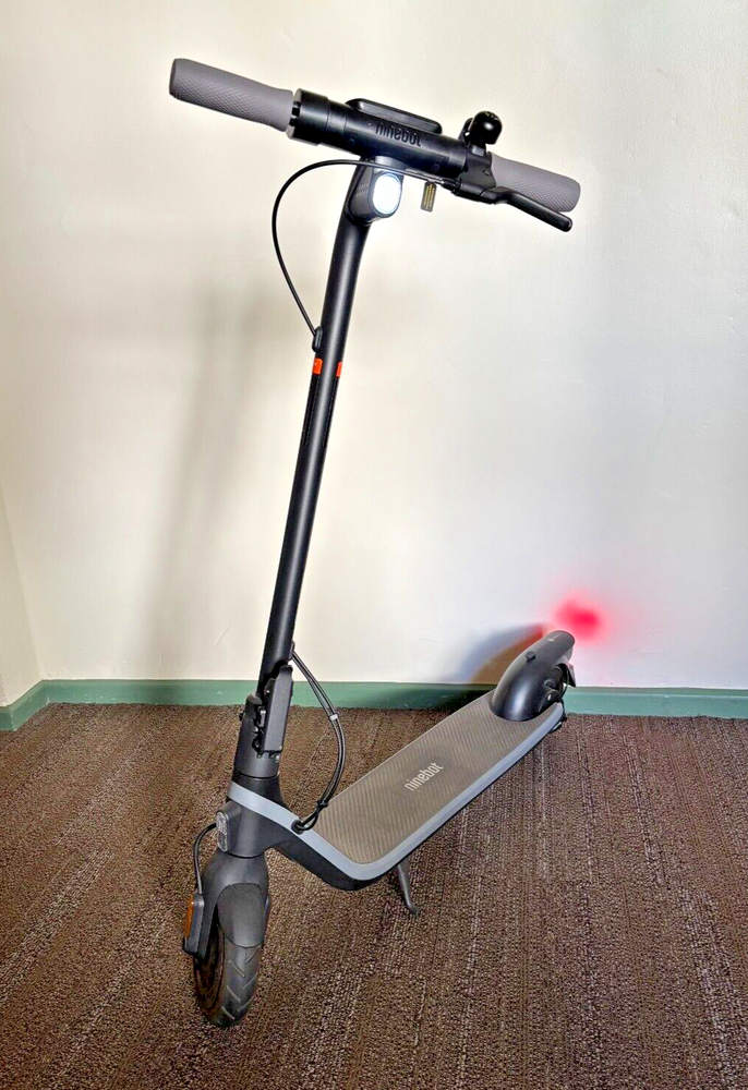 Segway Ninebot Kickscooter E2 Black Grey Lightly Used Excellent Condition