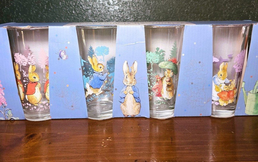 Peter Ribbit 4-16oz. Spring Glassware Tumblers By (Beatrix Potter )