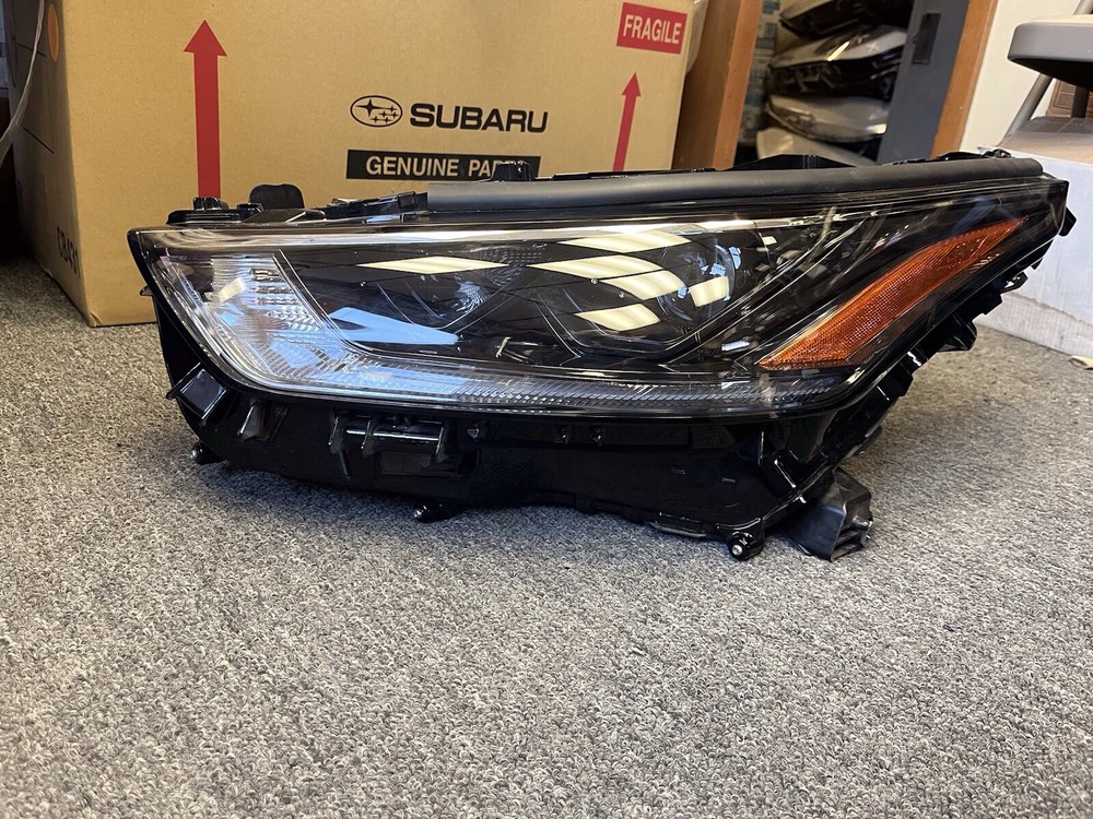 2020-2022 Toyota Highlander Left Side Headlight Replacement