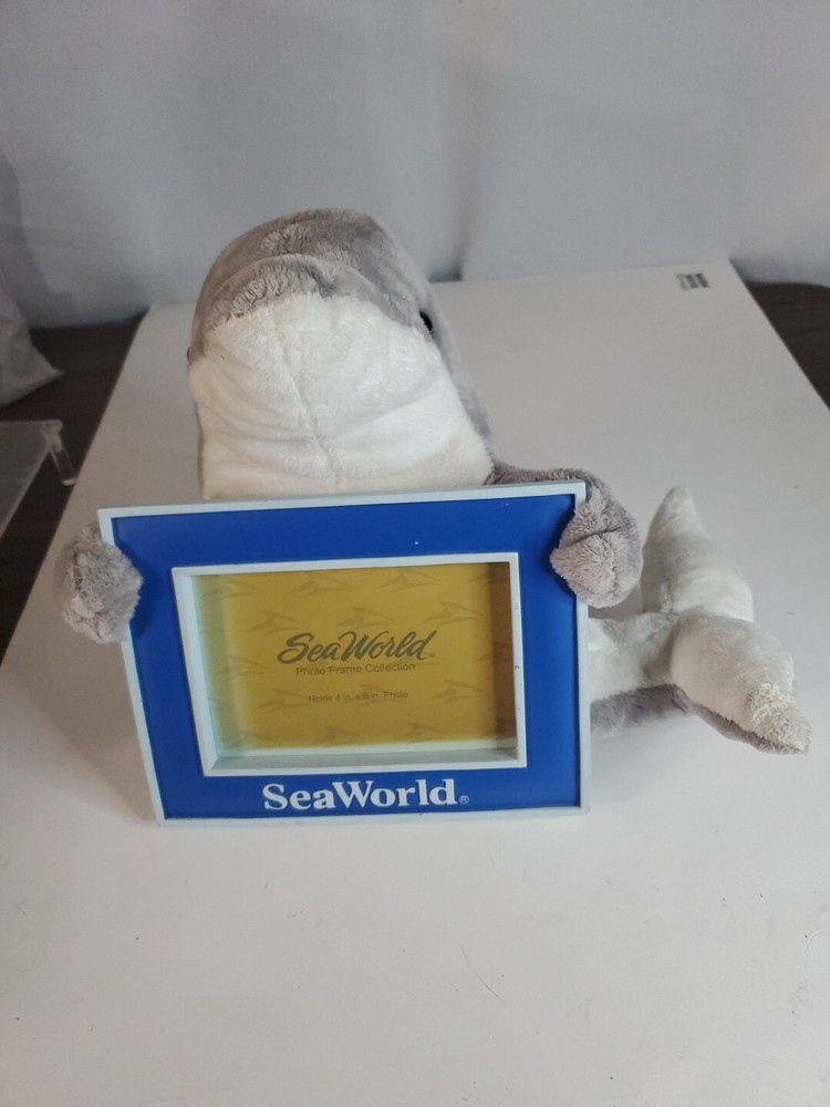 Sea World Dolphin Plush With 4x6