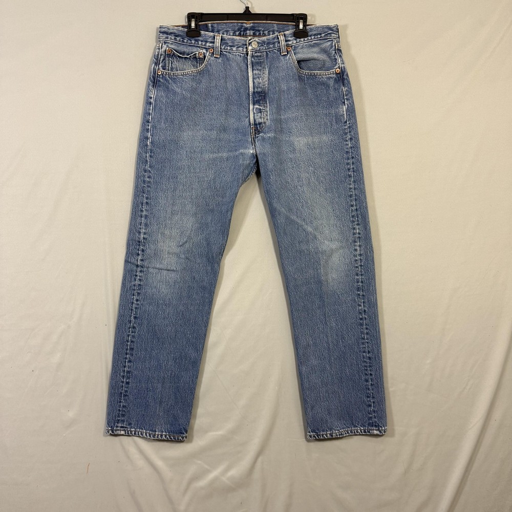 Vintage Levi's 501 Jeans Mens 34x29 Blue Red Tab Made in USA Button Fly 90s Shru