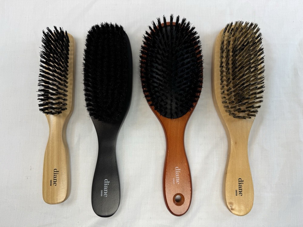 Diane Multi Brush Set of 4 (Boar Soft, Oval Paddle, Hard & Extra Hard Brush Kit)