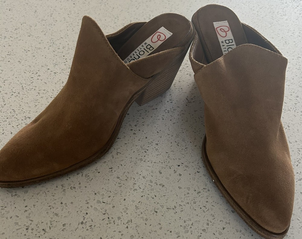 Blondo Nala women’s slip on suede shoes, size 7.5 M