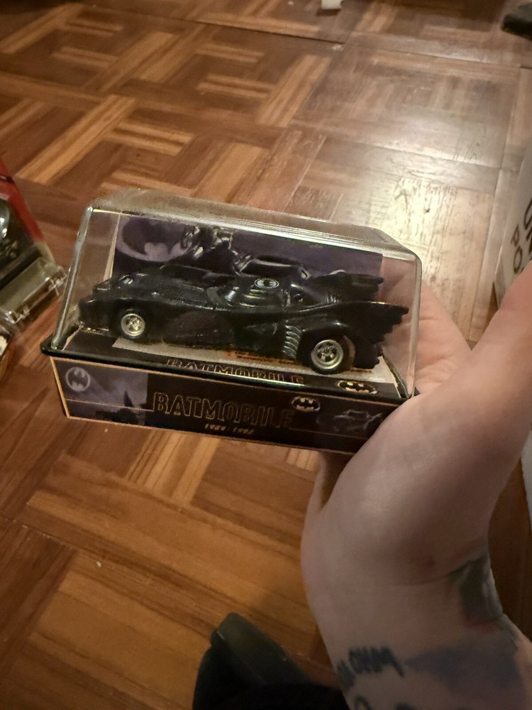 Custom Conversion  Ho Scale Slot Car. DC Comics Bat Mobile Hac Enterprises