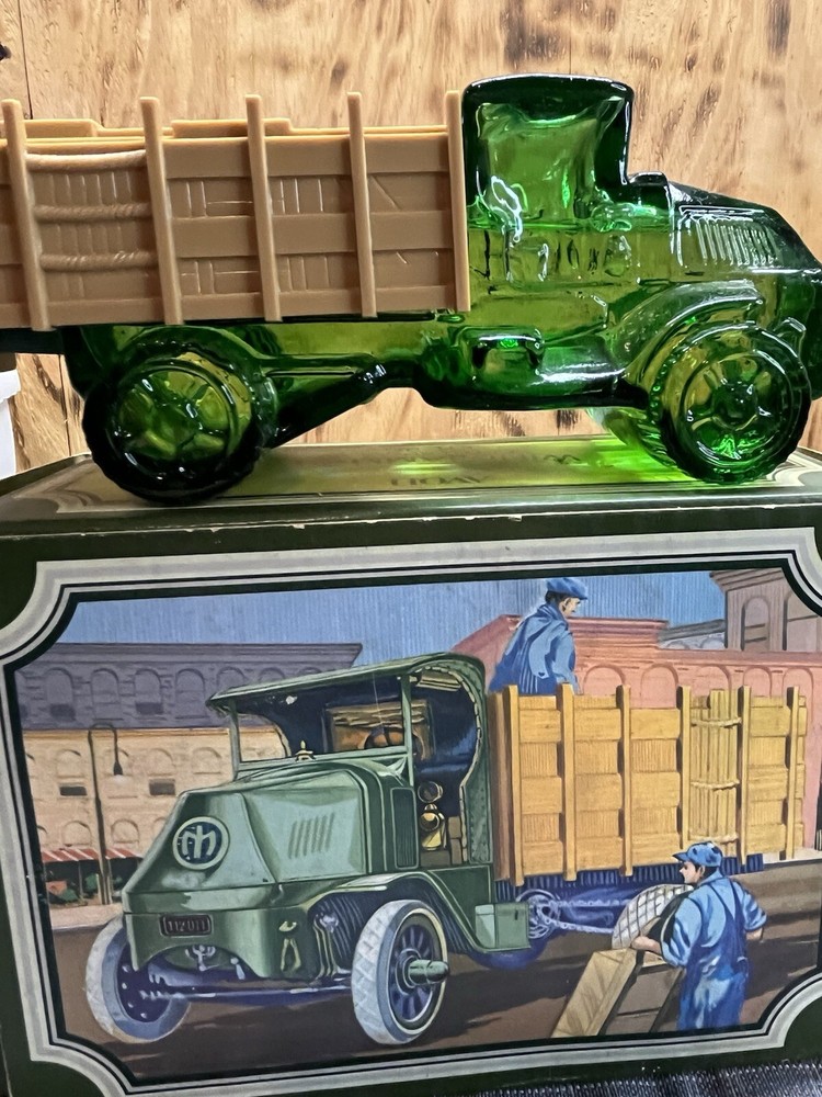 Avon Big Mack Truck Decanter Oland Aftershave, Vintage, 6 Oz