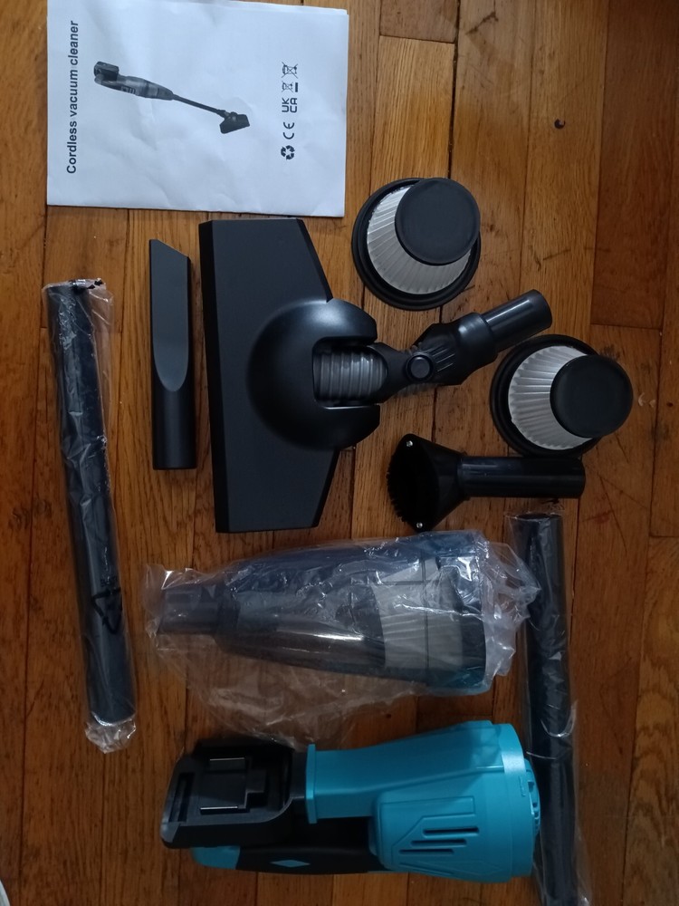 BRAND NEW Battery operated portable vacuum cleaner (NO CHARGER)