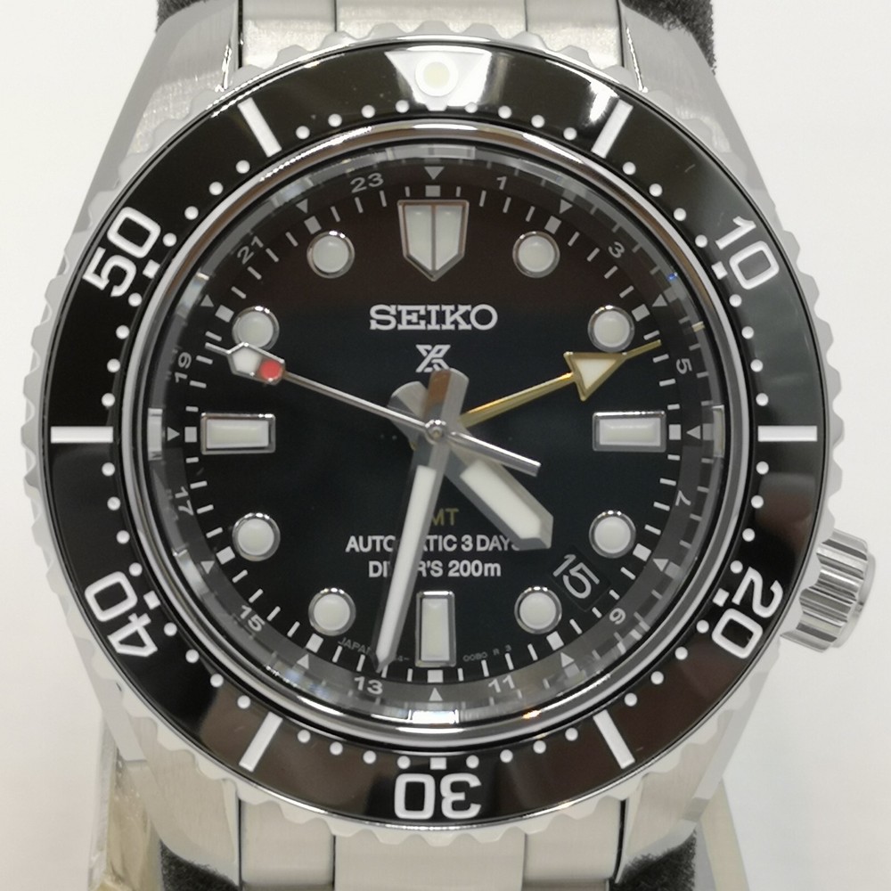 Seiko Prospex Men's Black Watch - SBEJ011