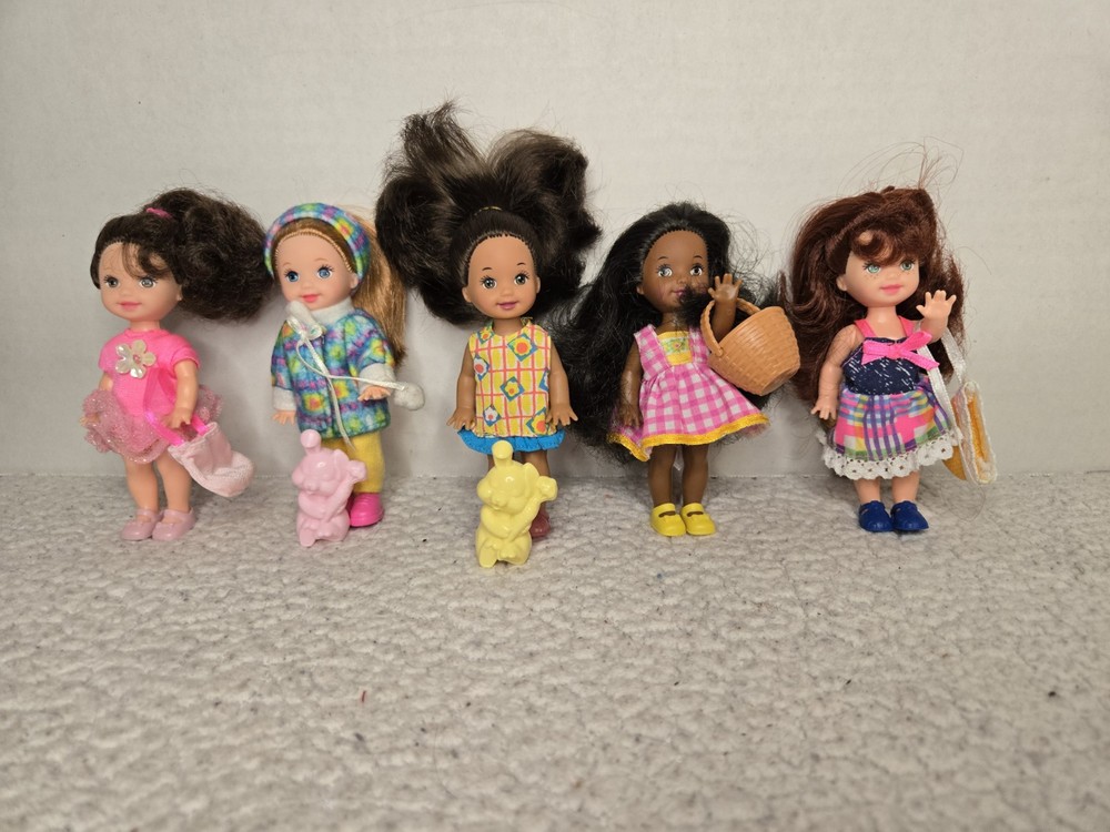 Lil Friends Of Kelly Baby Sister Of Barbie Lot Of 5 with Clothes & Accessories