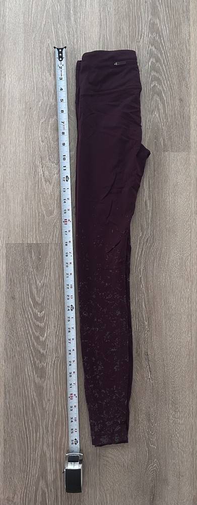 LuLulemon Maroon Splatter Print Leggings in Size 2