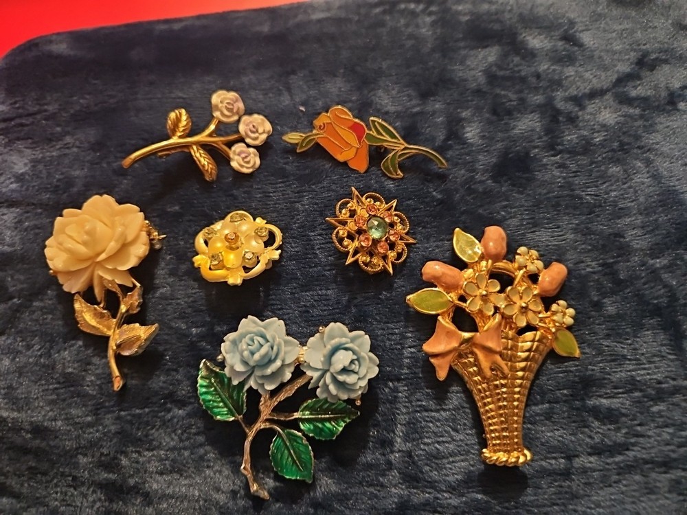 Vintage Brooches