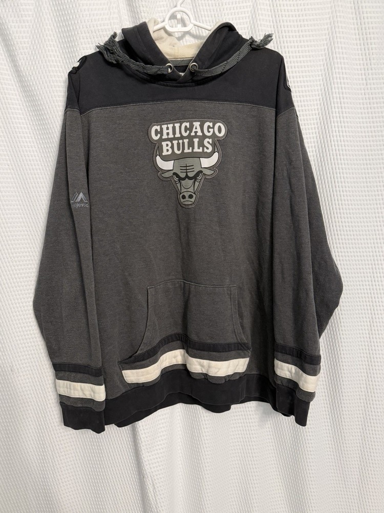 NBA Exclusive Collection Mens Chicago Bulls Basketball Charcoal Hoodie XL
