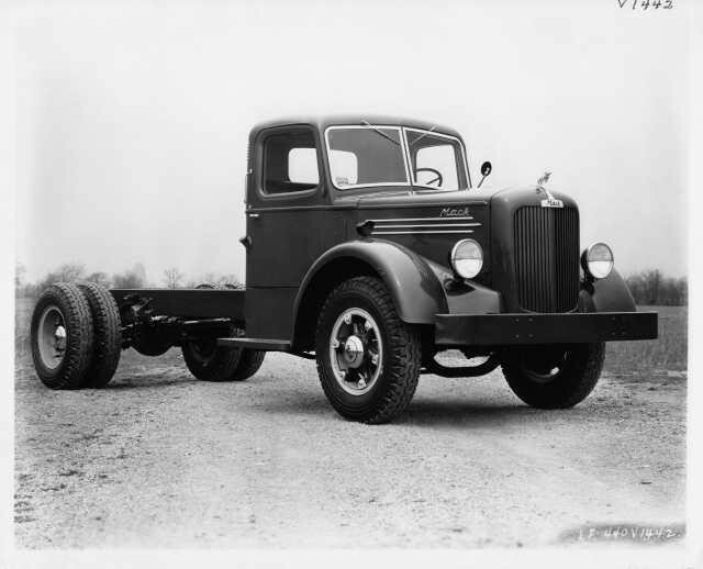 1940s Mack LF Truck Press Photo 0218
