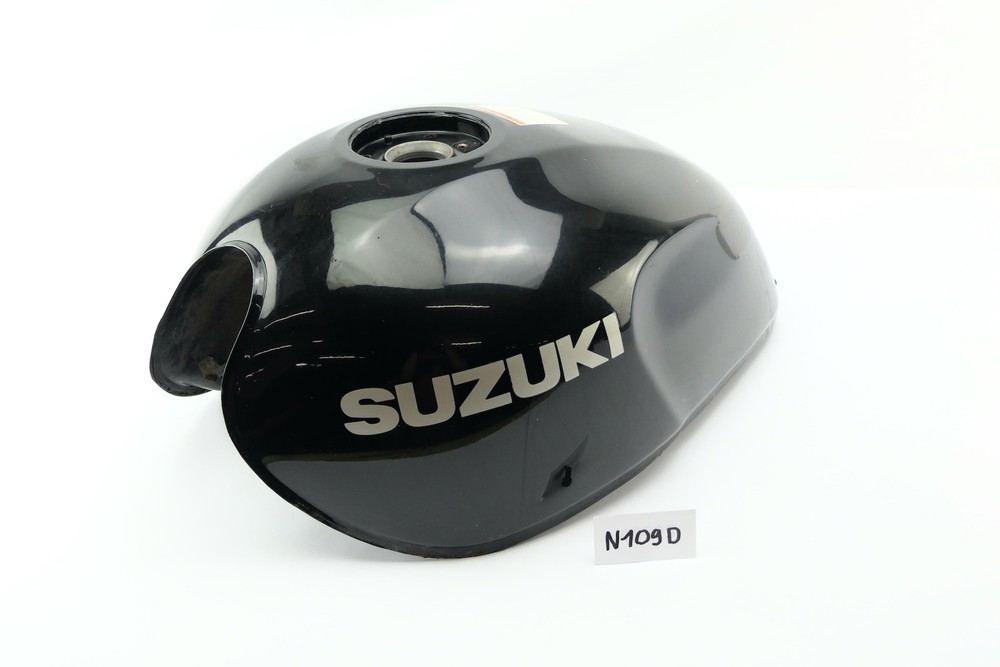 1999 Suzuki GSX 750 AE Inazuma - Petrol Tank, Small Dent N11D