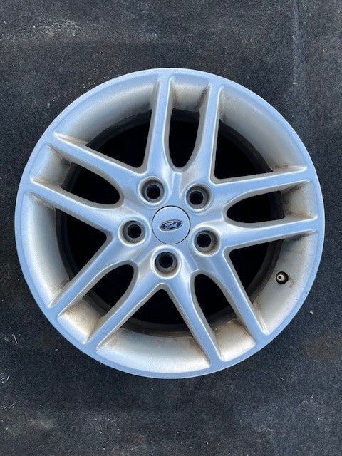 16x6.5 Aluminum 5-Spoke Wheel Fits 2010-2012 Ford Fusion 543067
