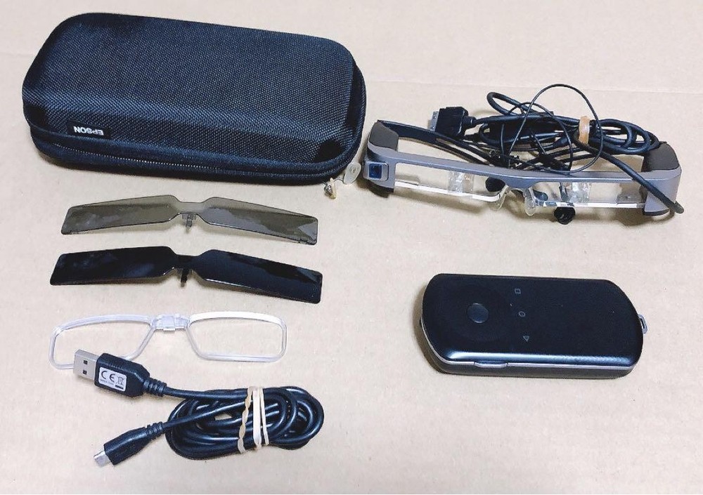 Epson Moverio BT-300 AR Smart Glasses for Immersive Viewing