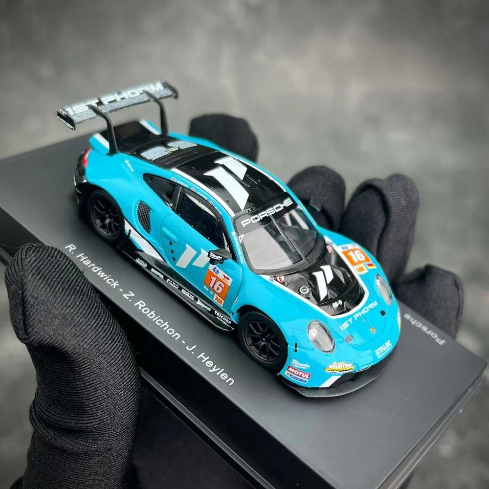 Spark 1:64 Porsche 911 RSR-19 Proton Competition No16 2023 модель автомобиля Le Mans Y306