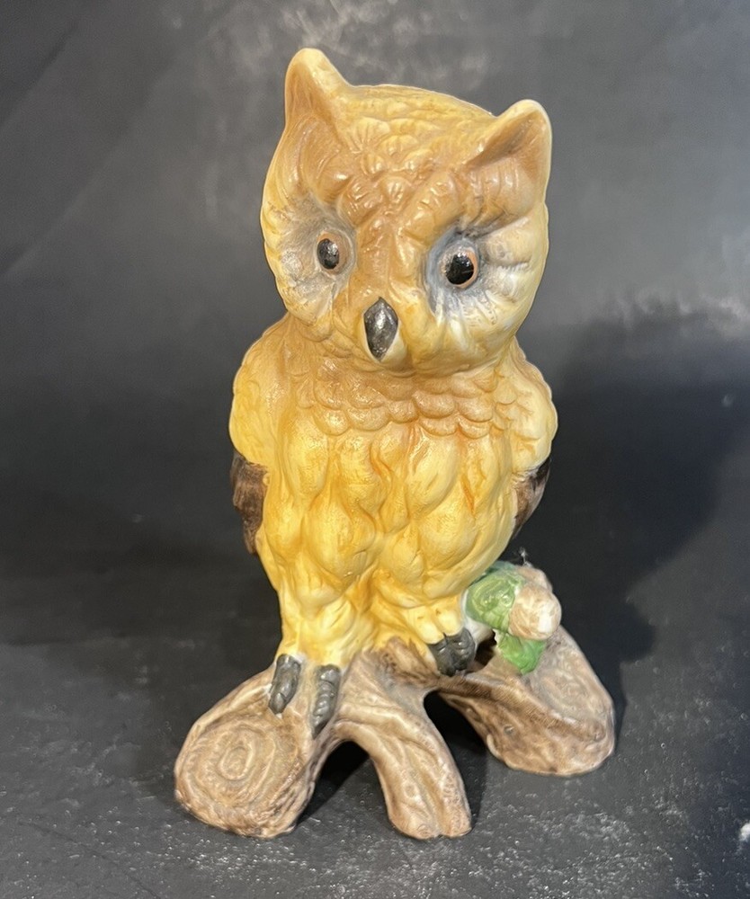 Vintage HOMCO Great Ceramic Porcelain Owl  Perched on Log 5 1/2”