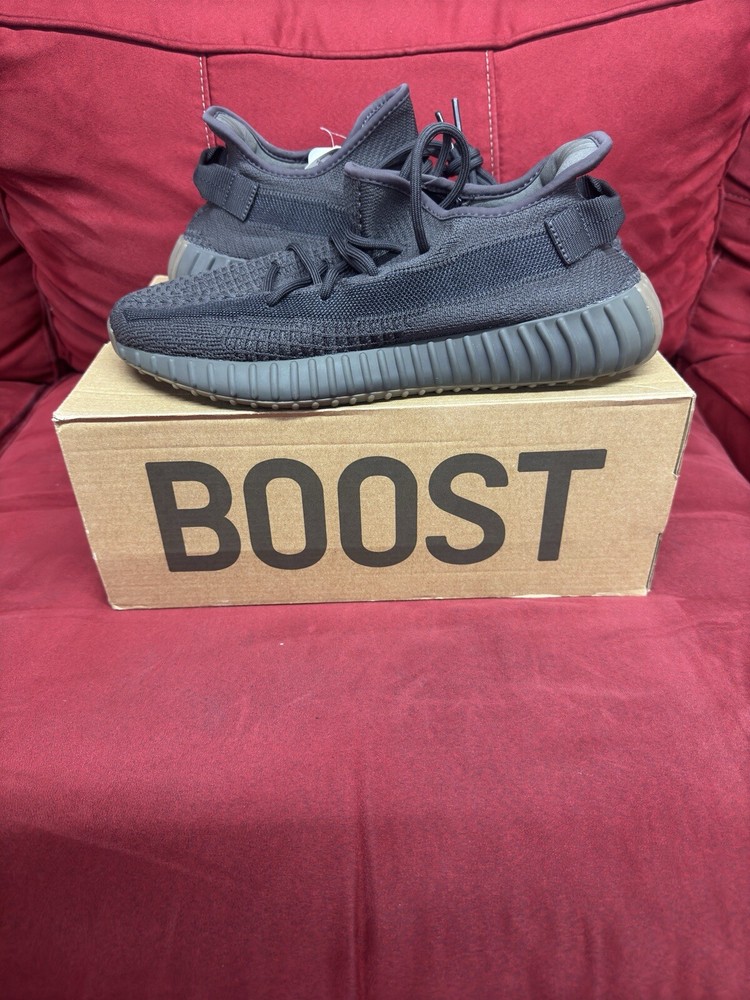 ✅Yeezy Boost 350 V2 Cinder✅