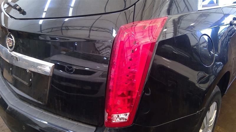 Passenger Right Tail Light Fits 10-16 SRX 5995279