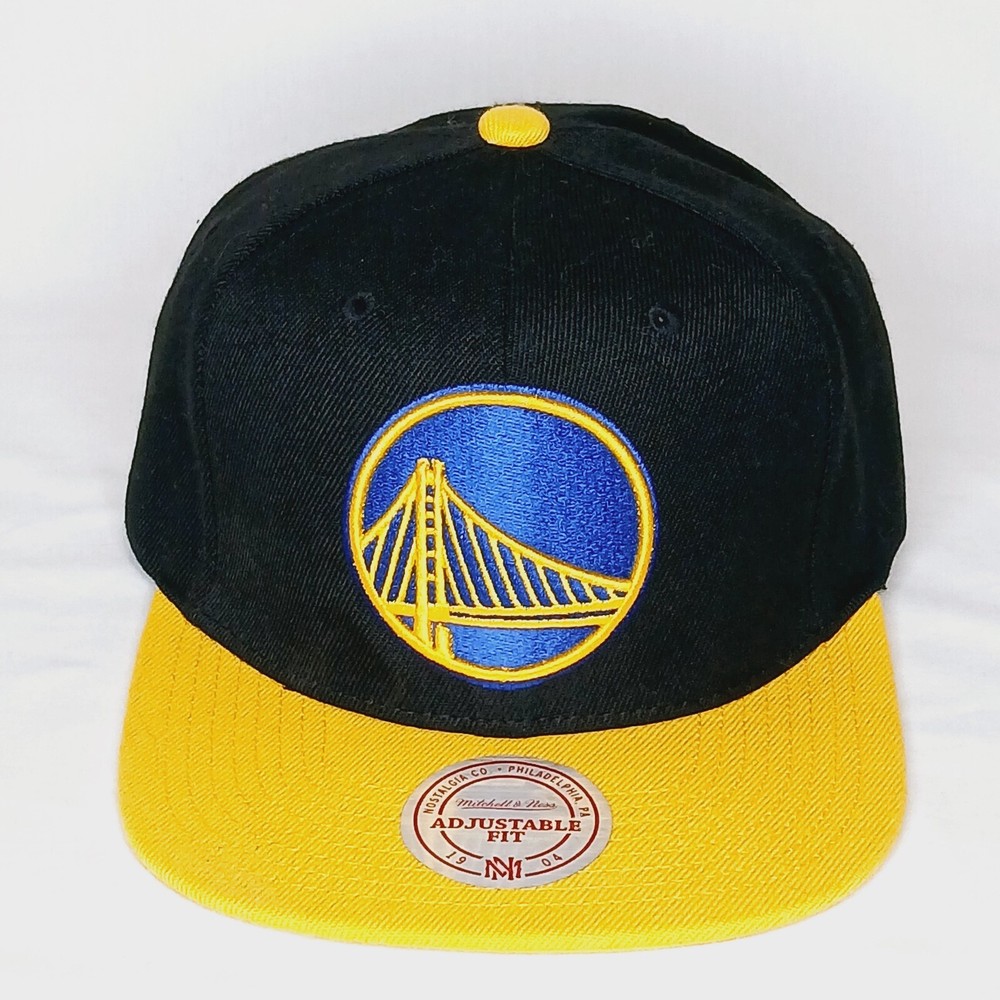 Golden State Warriors Hat Mitchell & Ness NBA Core Basic Snapback Cap Yellow Blk