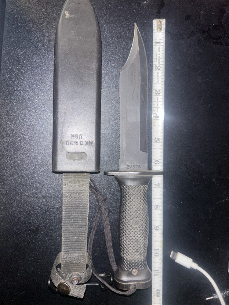 USN Navy SEALs MK3 MOD 0 Combat Diving Knife with Scabbard Excellent Condition