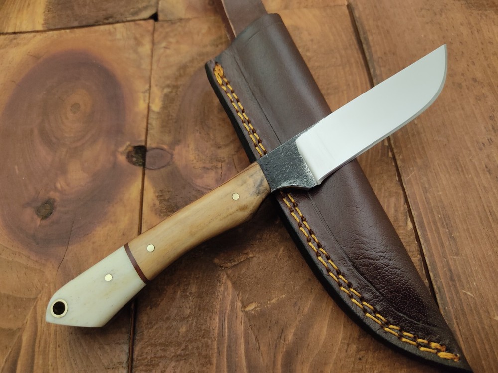 Custom 1095 Carbon Steel Skinner Hunting Knife for Camping and Survival
