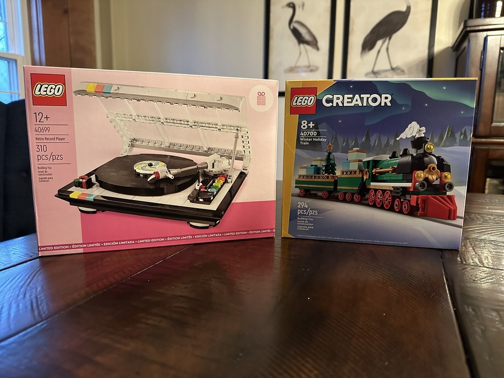 LEGO 40699 Retro Record Player & 40700 Winter Holiday Train GWP New Sealed Set